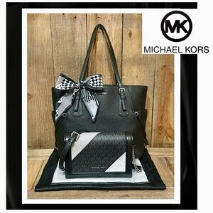 Michael Kors. 5 Piece Set: Voyager Tote with Free Crossbody, 2 Dust Bags & Scarf